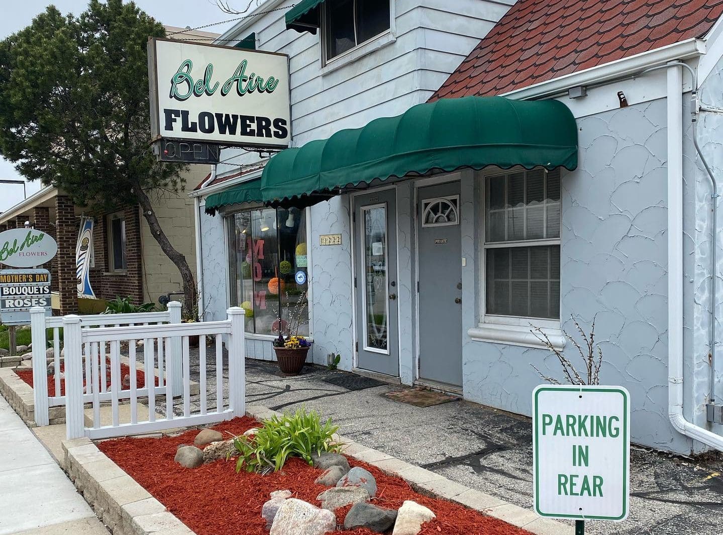 25 Best Florists & Flower Delivery Services in Milwaukee, WI Petal
