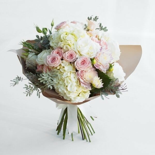 Floom Same Day Flower Delivery in Montebello, California