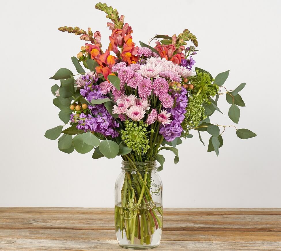 The Bouqs Flower Delivery in San Fernando, California