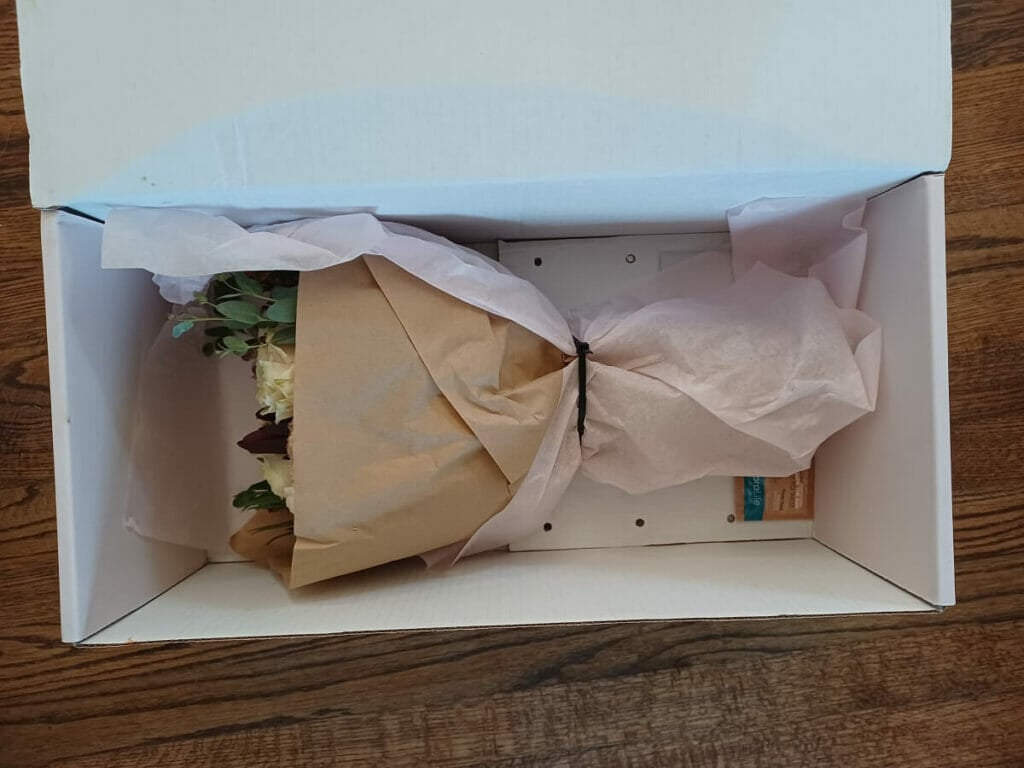 Ode a la Rose Bouquets in Packaging