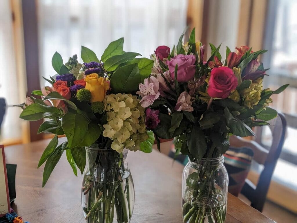 What are 1-800-Flowers Known For