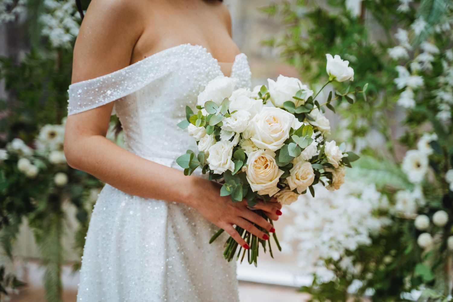 White Rose Wedding Bouquet Ideas