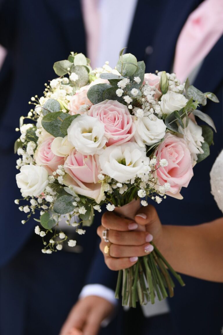 80+ Lisianthus Wedding Bouquets You’ll Want for Your Big Day! 💞 Petal — free download
