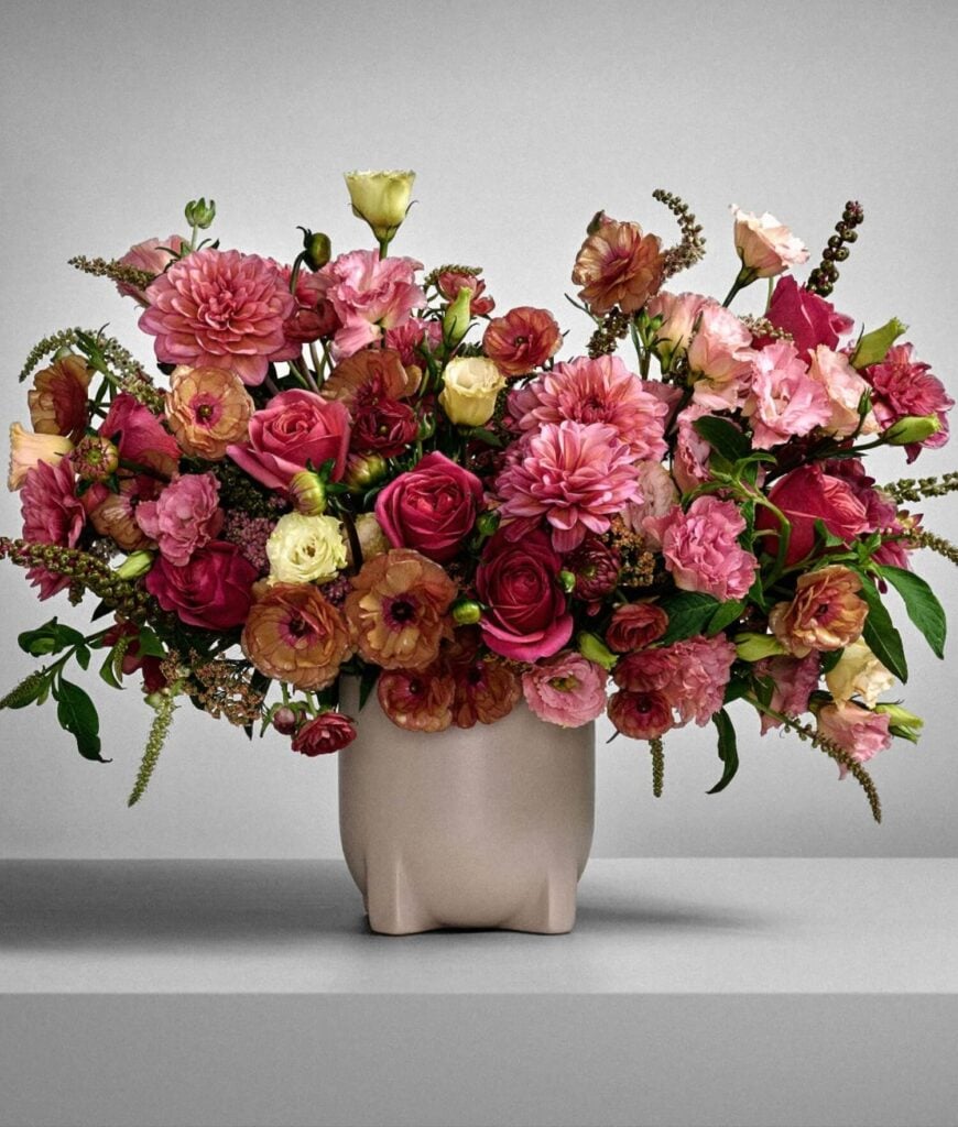 Eric Buterbaugh Los Angeles flower arrangement